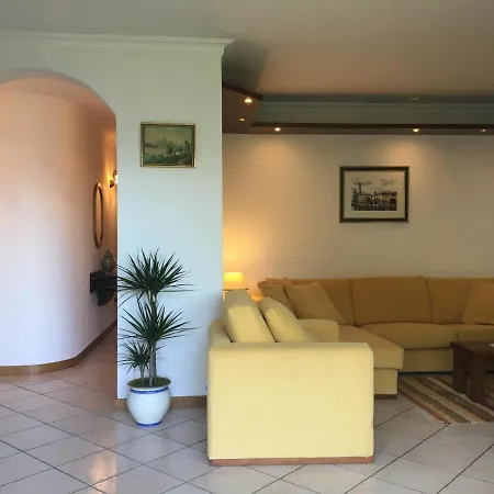 Angolo Di Lago Apartment *