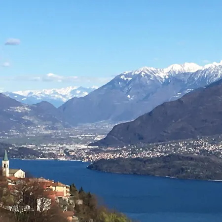 Angolo Di Lago アパート